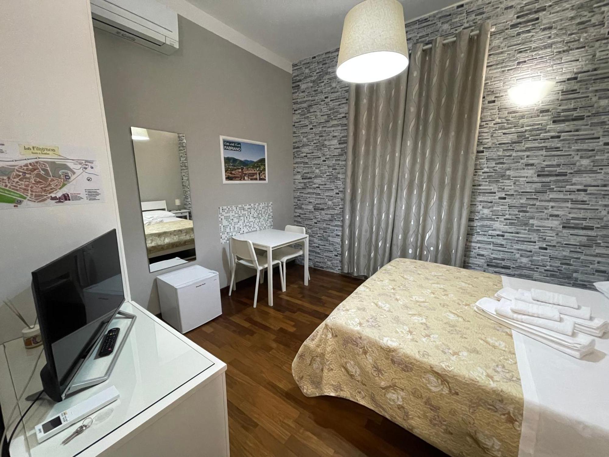 Rooms & Breakfast La Filigrana Fabriano Exterior photo